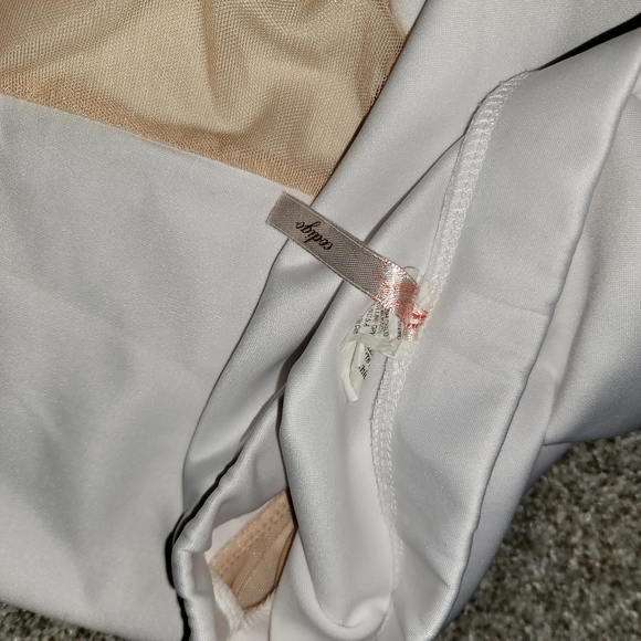 Codigo Women's Skirt - Picture 3 of 3